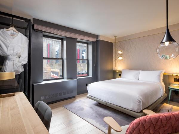 The Time New York, part of JdV by Hyatt : photo 9 de la chambre chambre lit queen-size 