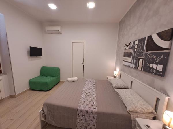 Civico85 : photo 3 de la chambre chambre double avec lit d'appoint