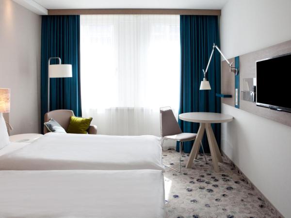 Holiday Inn Berlin City East Side, an IHG Hotel : photo 2 de la chambre chambre standard