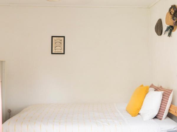 Growth House : photo 4 de la chambre chambre double deluxe avec douche