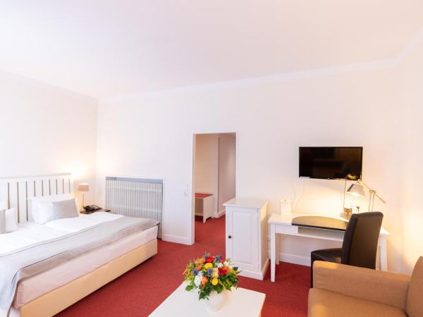 Hotel Bremer Haus : photo 4 de la chambre chambre double confort avec canapé-lit