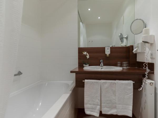 Hotel Bremer Haus : photo 5 de la chambre chambre double confort avec canapé-lit