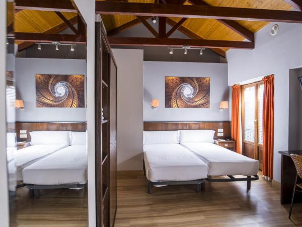 Hotel Alda Algalia : photo 7 de la chambre chambre triple supérieure