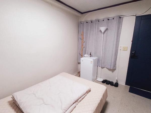 1975 Yurim Inn : photo 7 de la chambre chambre double avec salle de bains privative