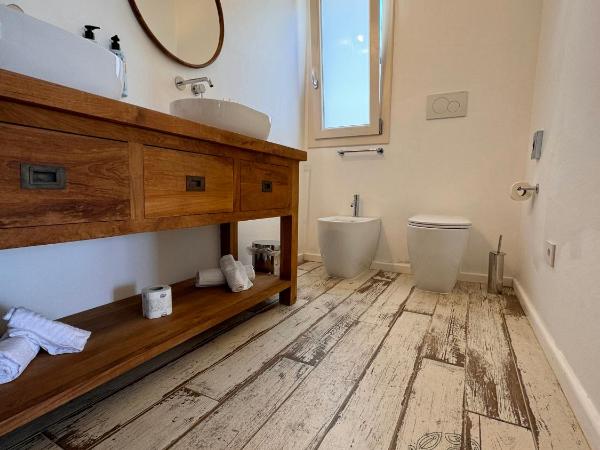 Su Entu Sardinian Country Club : photo 4 de la chambre chambre deluxe - vue sur jardin