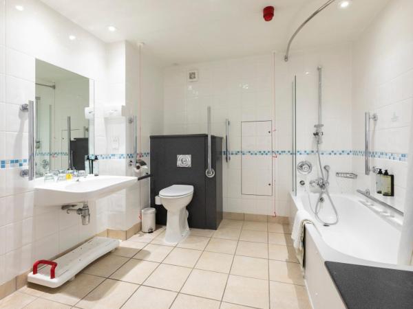 Holiday Inn Cardiff City, an IHG Hotel : photo 1 de la chambre chambre double standard - accessible aux personnes à mobilité réduite