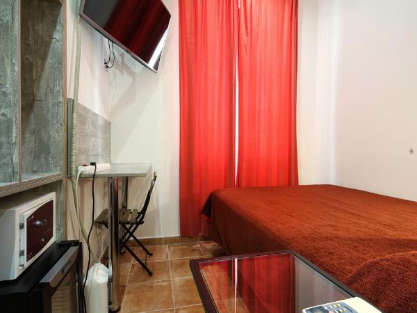 Hostal Las Fuentes : photo 4 de la chambre petite chambre double