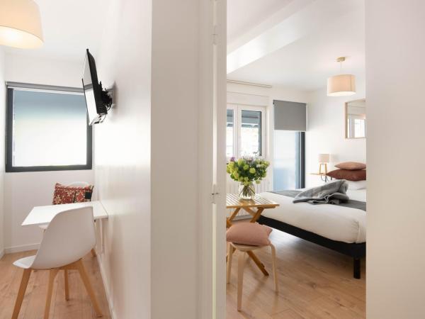 Les Studios De Honfleur : photo 4 de la chambre studio avec terrasse