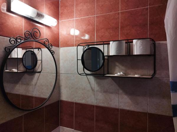 Alexandria Hotel : photo 3 de la chambre chambre quadruple