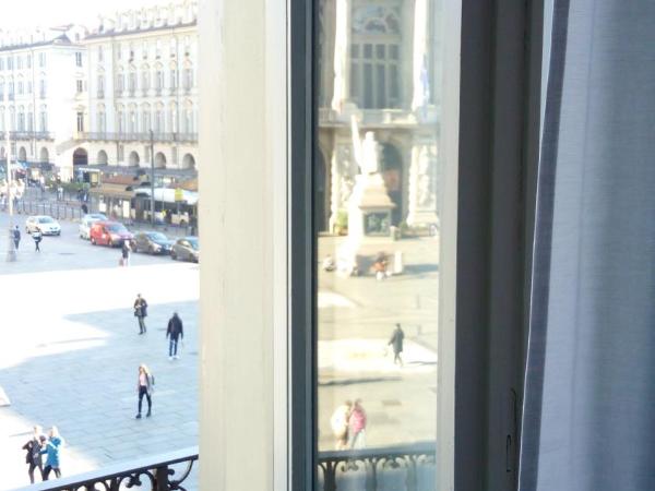 Piazza Castello Suite : photo 1 de la chambre suite deluxe - vue