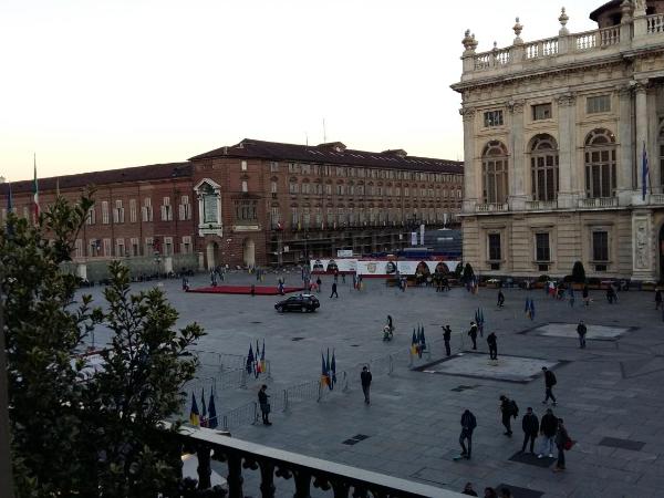 Piazza Castello Suite : photo 3 de la chambre suite deluxe - vue