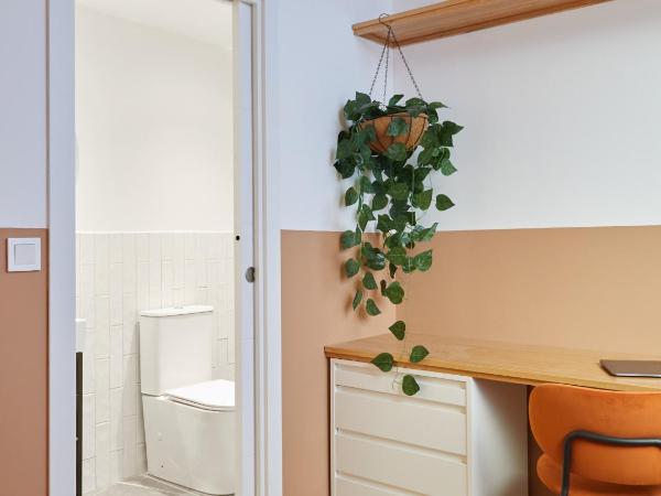 Ola Living Hostal Tetuan : photo 5 de la chambre chambre double