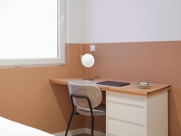 Ola Living Hostal Tetuan : photo 7 de la chambre chambre double