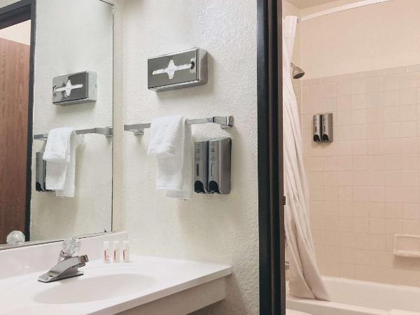 Super 8 by Wyndham Colorado Springs/Afa Area : photo 2 de la chambre chambre lit king-size - non-fumeurs