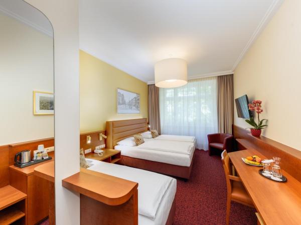 Austria Classic Hotel Wien : photo 2 de la chambre chambre triple standard - vue sur rue
