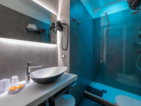 Hotel Fiume : photo 5 de la chambre hébergement quadruple - 2 chambres communicantes