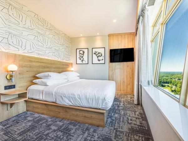 Tower Hotel at Fallsview : photo 3 de la chambre tower king cityview room