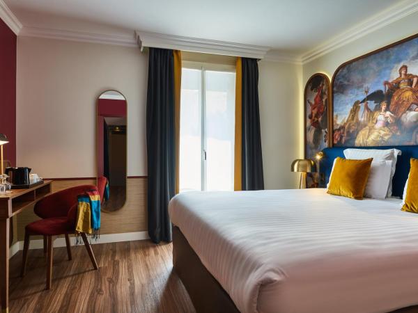 Hôtel Le Versailles : photo 2 de la chambre chambre double ou lits jumeaux standard