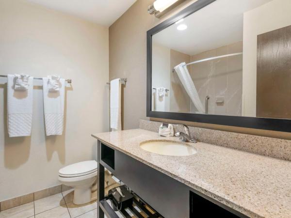 Best Western Suites Columbus : photo 4 de la chambre suite double lit queen-size avec canapé-lit