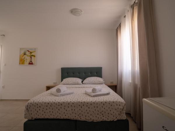 Apartments & Rooms Petra : photo 1 de la chambre chambre double confort