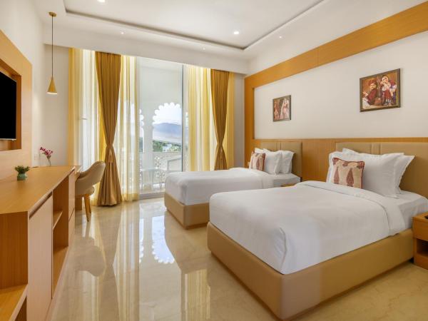 Sterling Aravalli Udaipur : photo 8 de la chambre chambre familiale