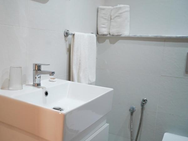 Hôtel Suisse Tunis : photo 4 de la chambre chambre double