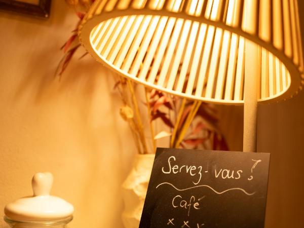 Chalet 4 Saisons - Guesthouse : photo 9 de la chambre suite familiale