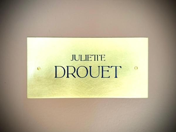 Clos du Cèdre - Maison et chambres d'Hôtes à Dinan : photo 5 de la chambre chambre double ou lits jumeaux deluxe avec balcon