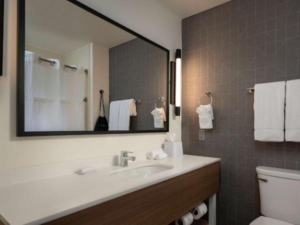 Spark By Hilton Houston Bush Intercontinental Airport : photo 2 de la chambre chambre lit king-size