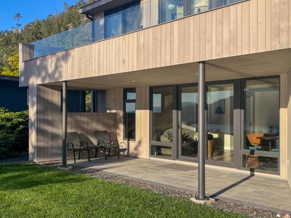 Kelowfornia Lakeview Retreat : photo 9 de la chambre chambre supérieure lit queen-size