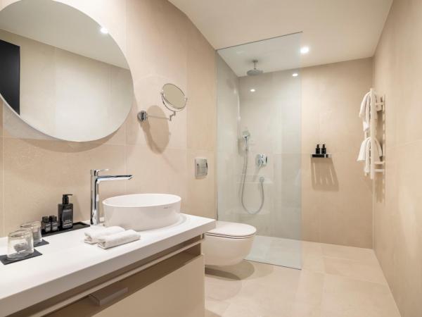 Aminess Younique Narrivi Hotel : photo 6 de la chambre luxury double room with sea view balcony