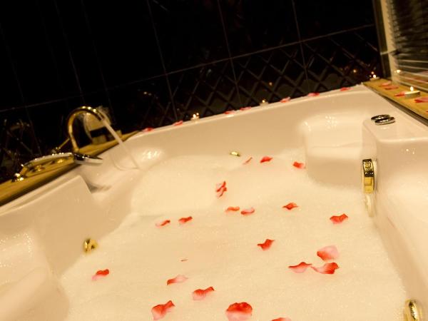 Rios Edition Hotel : photo 8 de la chambre suite premium avec baignoire spa - vue sur mer