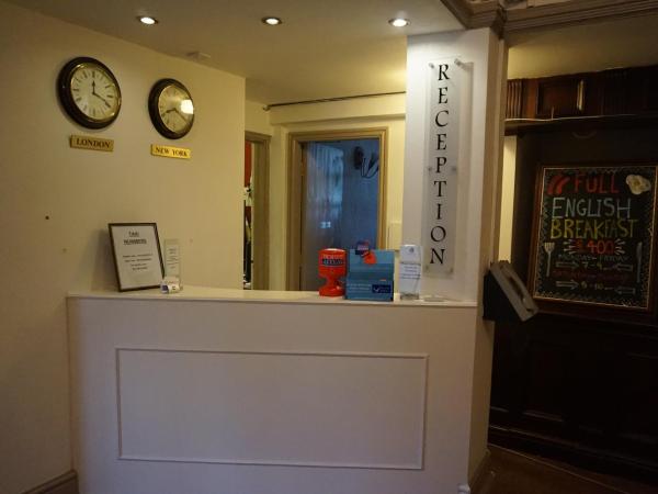 The Boundary Hotel - B&B : photo 3 de la chambre chambre lits jumeaux standard avec salle de bains commune