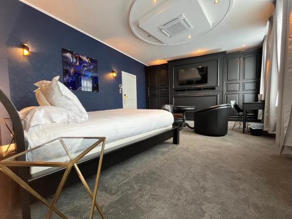 LOGIS Hôtel Borel : photo 2 de la chambre suite avec vue sur le port