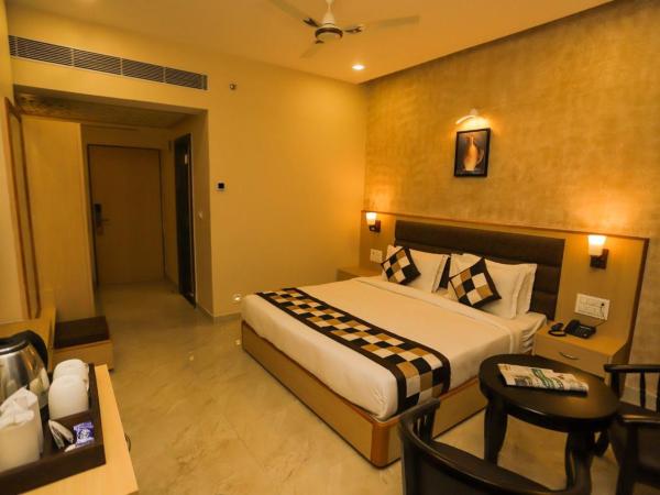 Hotel Aarunya Royale : photo 3 de la chambre chambre double deluxe