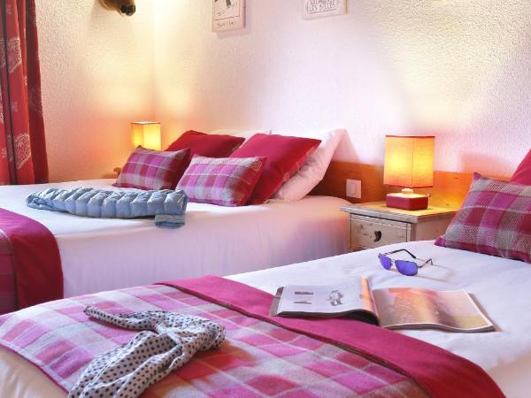 Hôtel du Bourg : photo 5 de la chambre chambre triple