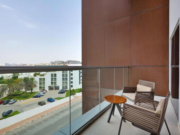 Element Dubai Airport : photo 5 de la chambre studio lit king-size avec canapé-lit - transfert gratuit vers dubaï mall / burj khalifa & navette vers l’aéroport dxb