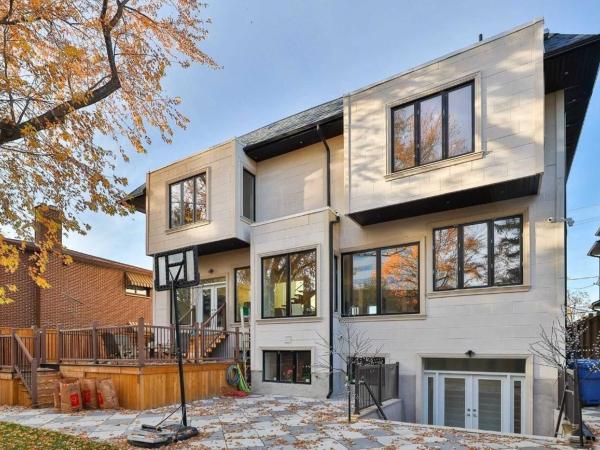 Comfortable Room in Toronto next to Yorkdale mall : photo 5 de la chambre chambre familiale deluxe