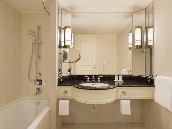 Nagoya Marriott Associa Hotel : photo 4 de la chambre chambre lit queen-size standard - vue sur ville