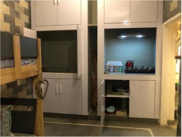 Lush Green Retreat 1 BigBR Kitchen Garden, Jaipur : photo 9 de la chambre petite chambre double