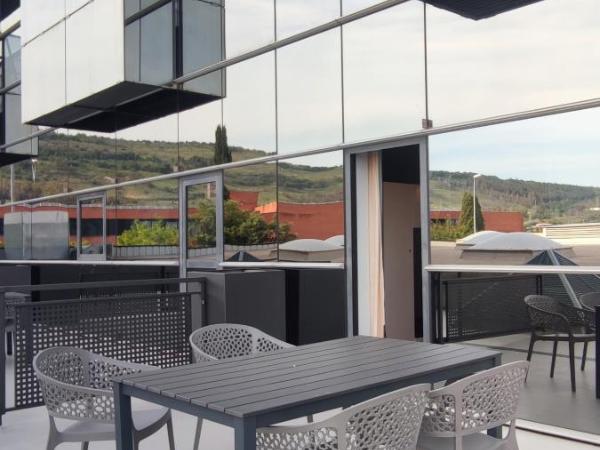 Hotel San Fermín Pamplona : photo 5 de la chambre chambre lit queen-size avec balcon
