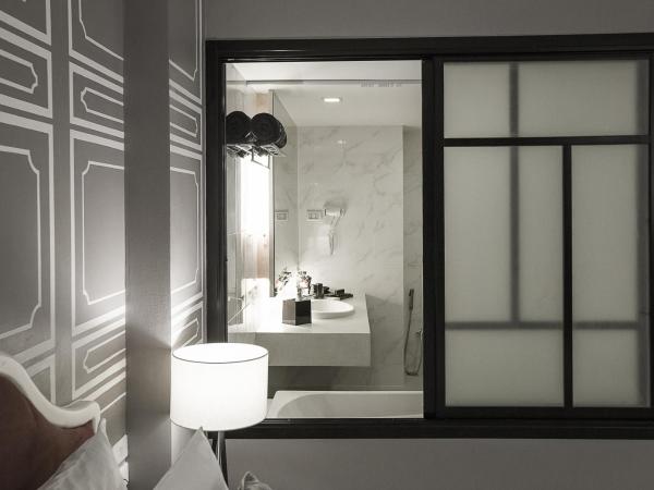 Art Mai Gallery Nimman Hotel Chiang Mai - SHA Plus : photo 6 de la chambre exclusive impressionist art gallery