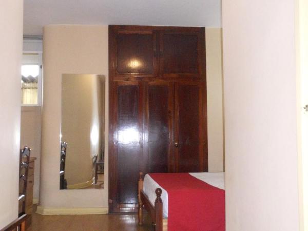 Hotel Larbelo : photo 6 de la chambre chambre double budget avec skylight