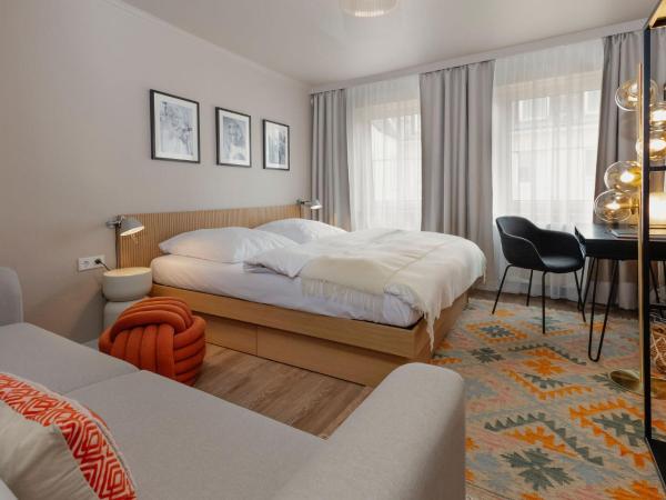 Hotel Lux : photo 3 de la chambre chambre triple