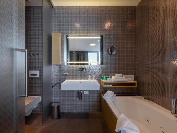 Bevanda Hotel & Restaurant - Unique Adriatic : photo 2 de la chambre chambre double supérieure - vue sur mer