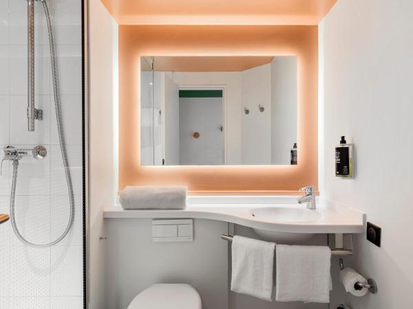 ibis Nice Aéroport Promenade des Anglais : photo 4 de la chambre chambre double confort