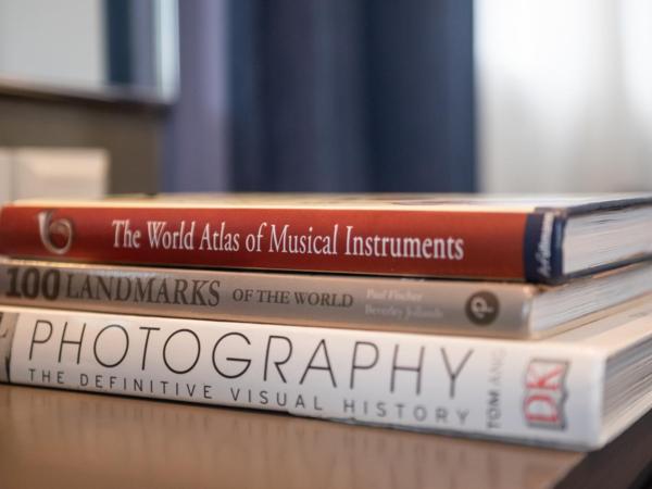 Asaya Hotel Kota Kinabalu - Refurbished 2024 : photo 6 de la chambre suite lit queen-size