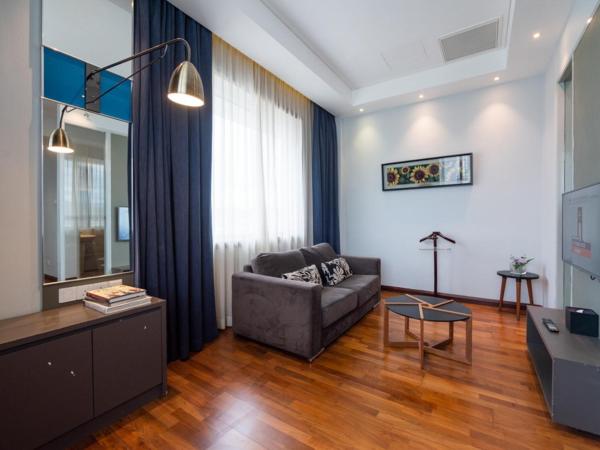 Asaya Hotel Kota Kinabalu - Refurbished 2024 : photo 7 de la chambre suite lit queen-size