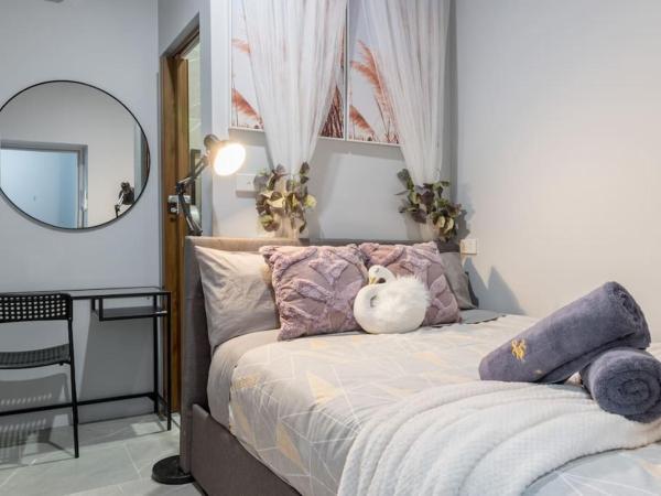 Prime Double Studio Room - AC - Next to Central : photo 2 de la chambre studio