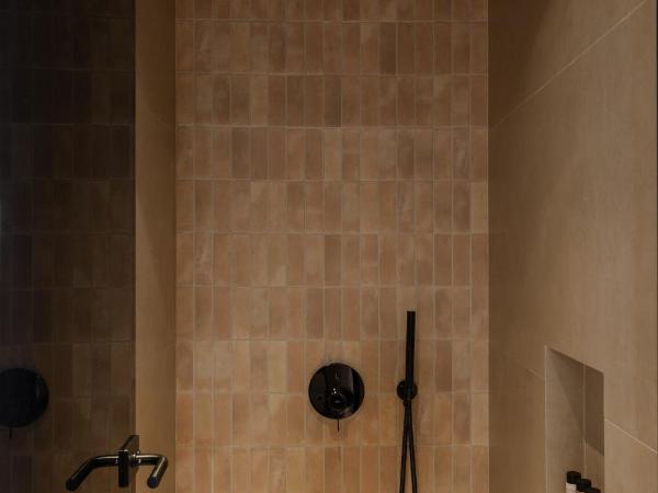 Momi Slow Living Hotel : photo 2 de la chambre kamares timeless classic sea view